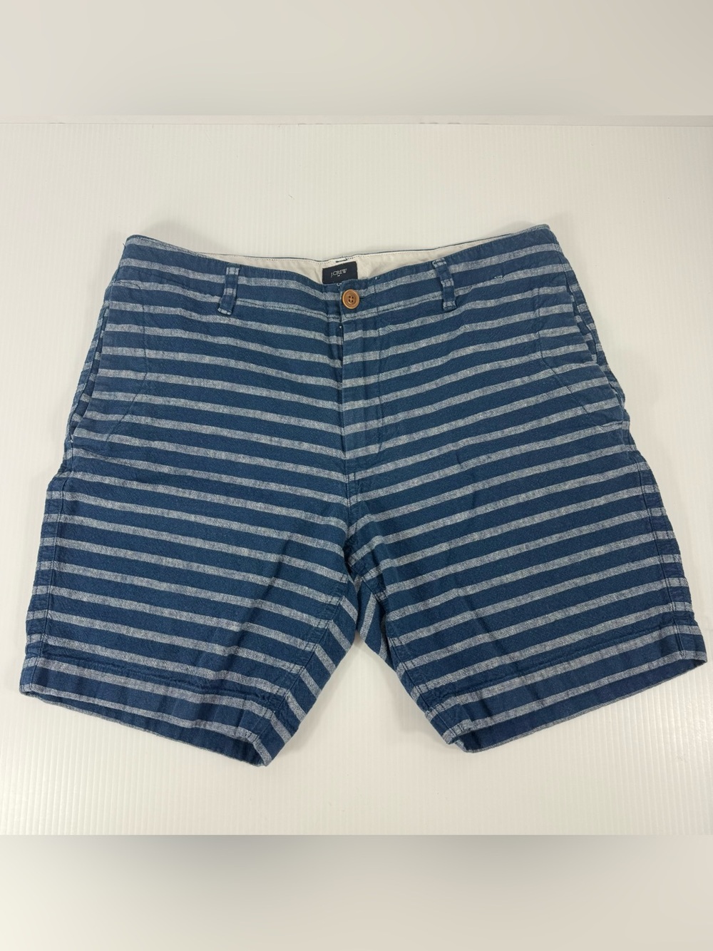 J. Crew Shorts Men's Blue Striped Size 36 W 55% Linen 45% Cotton Style A4143
